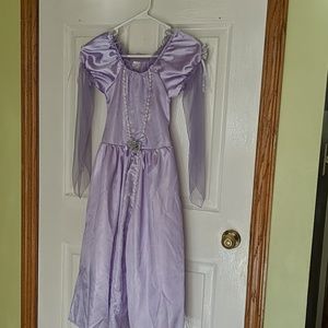Girl's Halloween costume medieval princess